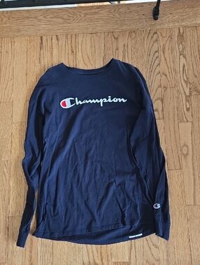 Champion Men's Navy Blue  Crewneck T-Shirt with Logo Size Large